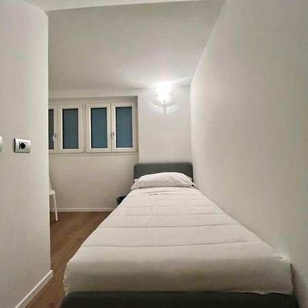 Central Side Apartment Milano Esterno foto