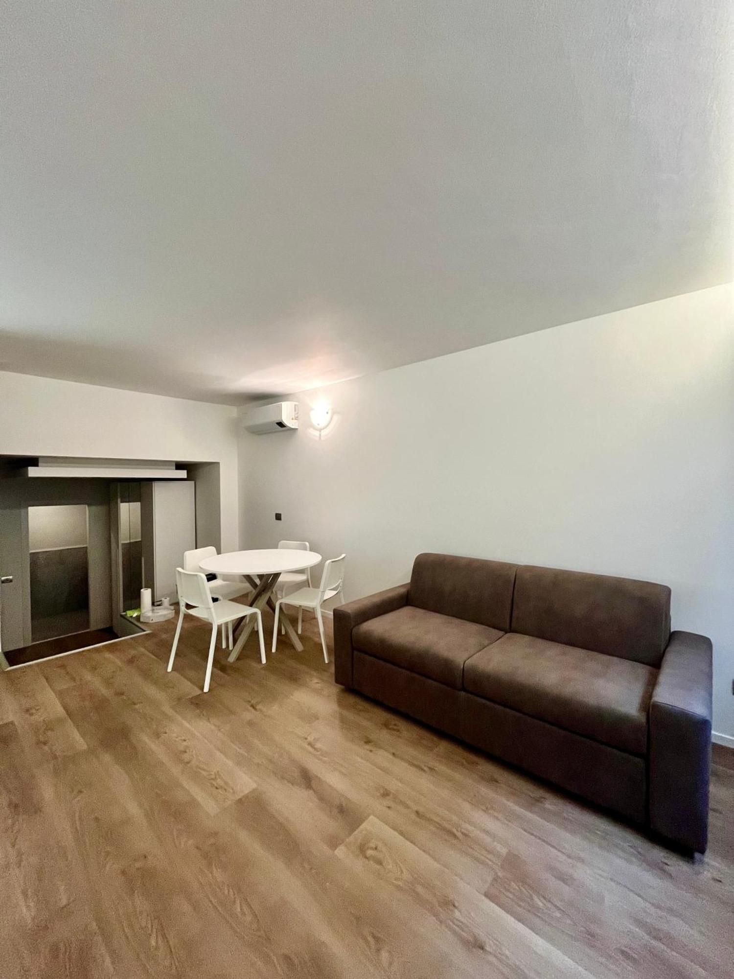 Central Side Apartment Milano Esterno foto