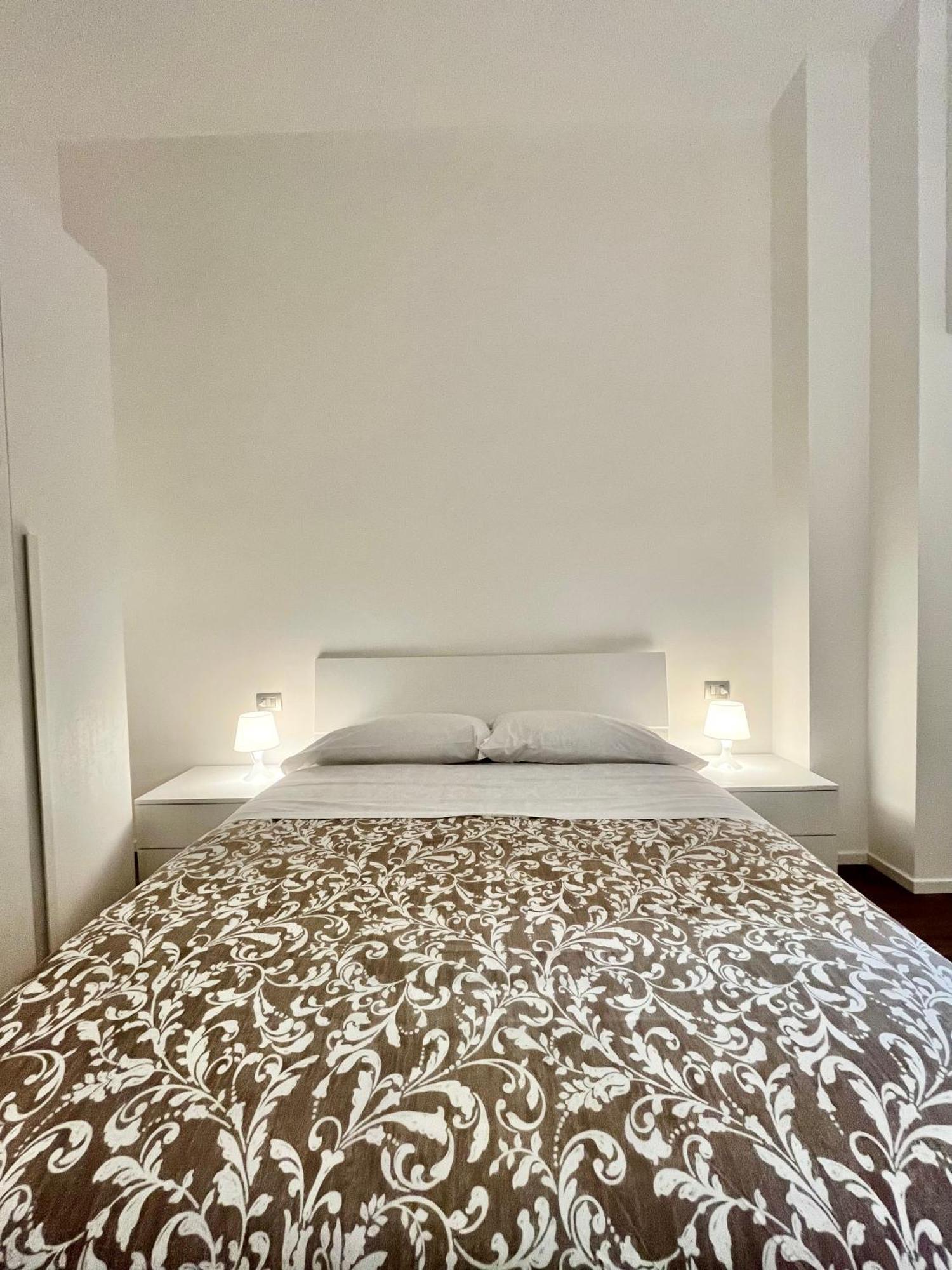 Central Side Apartment Milano Esterno foto