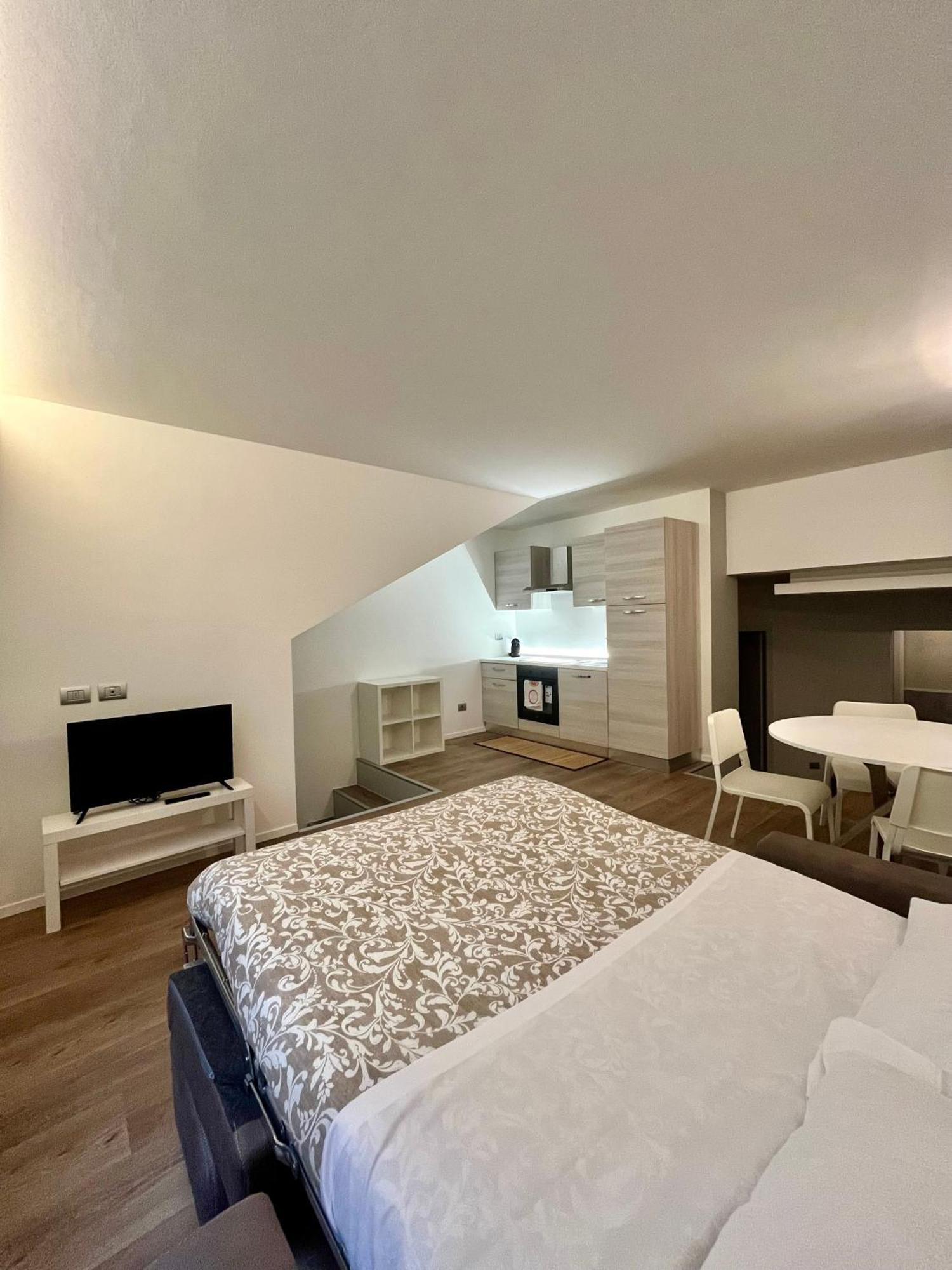 Central Side Apartment Milano Esterno foto